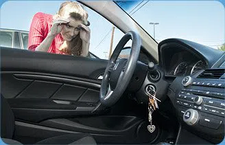 Locksmith Master Store Broadview, IL 708-290-9031 - locked-keys-in-car